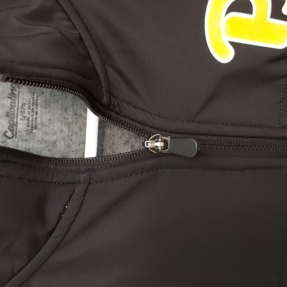 Captivating Pitt Jacket - Picture 5 of 10